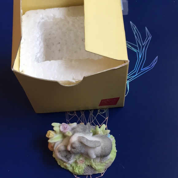 NWOT Vintage 1990s Russ Handpainted Easter Bunnies figurine - Picture 2 of 4